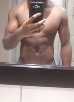 Mr. Big D - Male escort in Nairobi Photo 4 of 6