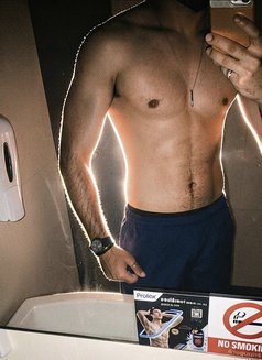 Mr Black - Male escort in Bangkok Photo 5 of 5