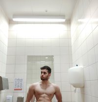 JERRY - Male escort in Dubai