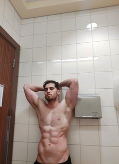 Mr Blue - Male escort in Dubai Photo 8 of 10