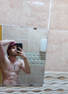 Mr Blue - Male escort in Dubai Photo 9 of 10