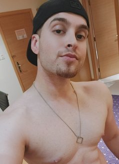 Mr Blue - Male escort in Dubai Photo 3 of 10