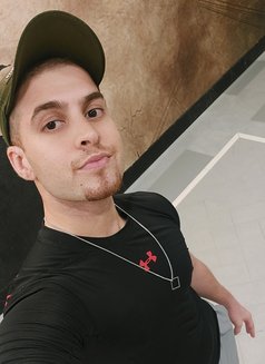 Mr Blue - Male escort in Dubai Photo 4 of 10