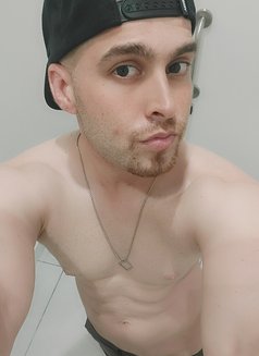 JERRY - Male escort in Dubai Photo 8 of 10