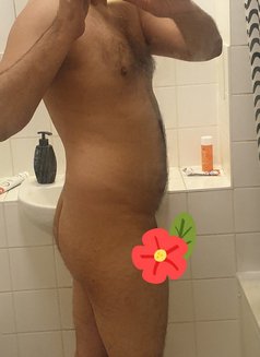 Mr Chocolate - Male escort in London Photo 3 of 4