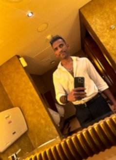 Mr D - Male escort in Dubai Photo 1 of 7