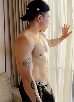 D5先生 - Male escort in Taipei Photo 5 of 5