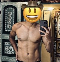 Mr. Dilon - Male escort in Colombo