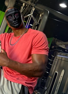 Mr El Fuego Obama - Male escort in Dubai Photo 3 of 5