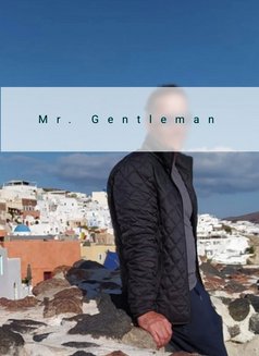 Mr. Gentleman Crete - Male escort in Heraklion (Iraclion) Photo 2 of 5