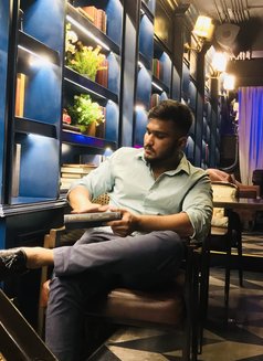 Mr Grey - Male escort in Chandigarh Photo 8 of 9