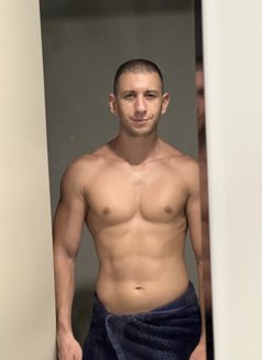 Mr Grey Jinjok - Acompañantes masculino in Bangkok Photo 5 of 13