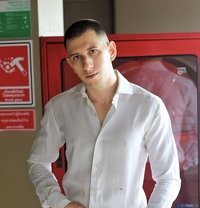 Mr Grey Jinjok - Male escort in Bangkok