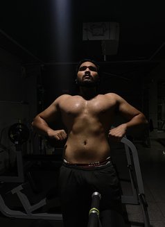 Mr Grey2 - Male adult performer in Mumbai Photo 8 of 12