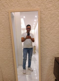 Mr. H - Male escort in Riyadh Photo 1 of 9