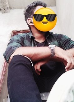 Mr. Horny - Male escort in New Delhi Photo 2 of 3