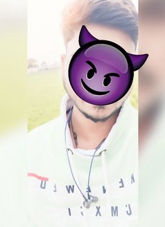 Mr Hunter - Male escort in New Delhi Photo 1 of 7