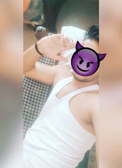 Mr Hunter - Male escort in New Delhi Photo 4 of 7