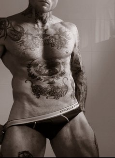 Mr Ink - Male escort in Phuket Photo 3 of 6