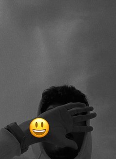 Mr Legend - Acompañantes masculino in Dubai Photo 1 of 5