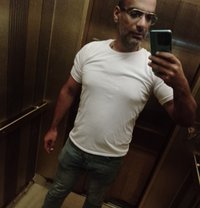 Mr. Massage - Male escort in Beirut