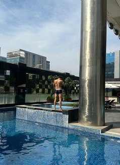 Mr. Midnight - Male escort in Mumbai Photo 3 of 4