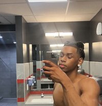 Mr Midnight - Male escort in Abuja