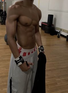 Mr Midnight - Male escort in Abuja Photo 5 of 9