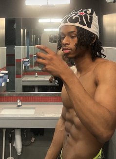 Mr Midnight - Male escort in Abuja Photo 6 of 9