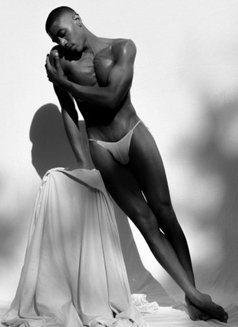 Mr Midnight - Male escort in Abuja Photo 9 of 9