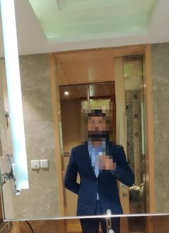 Mr. Mystery - Boyfriend Experience - Male escort in Pune Photo 3 of 5