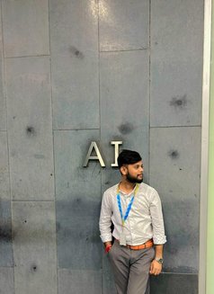 Mr. Professor - Male escort in Kolkata Photo 2 of 3