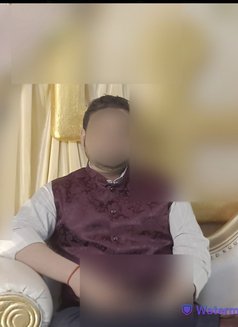 Mr Rahul - Acompañantes masculino in Kolkata Photo 1 of 2