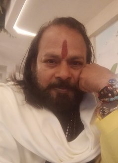 Mr Raj - Male escort in New Delhi Photo 4 of 5