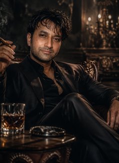 Mr Raj - Acompañantes masculino in Noida Photo 6 of 7