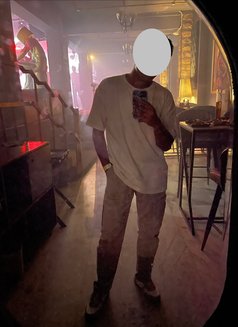 Mr Ray - Male escort in New Delhi Photo 4 of 6