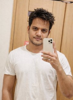 Mr Roky, Your Male Escort - Male escort in Ghaziabad Photo 1 of 1