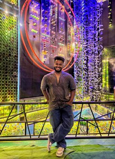 Mr Romantic - Acompañantes masculino in Siliguri Photo 2 of 2