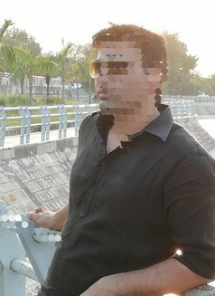 Mr. Seduire - Acompañantes masculino in Gurgaon Photo 1 of 3