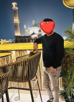 Expert boy Available 24/7 - Male escort in New Delhi Photo 6 of 6