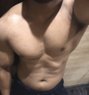Premium independent male escort in Delhi - Acompañantes masculino in New Delhi Photo 3 of 6