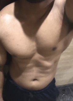 Premium independent male escort in Delhi - Male escort in New Delhi Photo 3 of 6