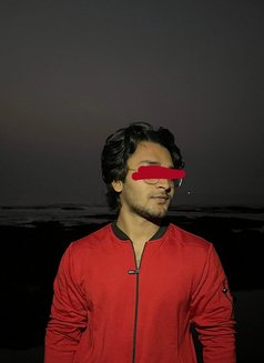 Mr Strong Grip - Acompañantes masculino in Mumbai Photo 4 of 4