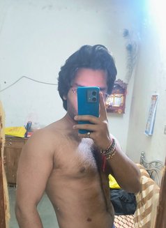 Mr Strong Grip - Acompañantes masculino in Mumbai Photo 8 of 8