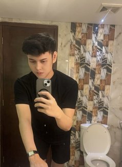 Mr. Sweet - Male escort in Jakarta Photo 6 of 6
