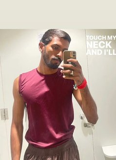 Mr T - Male escort in Makati City Photo 7 of 10