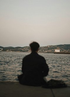 Mr. V free - Male companion in Colombo Photo 1 of 1