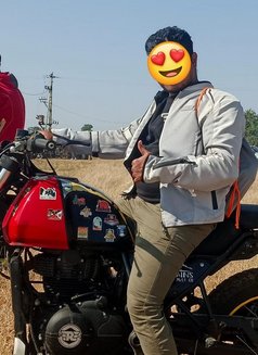 Mr. Velvet Touch - Male escort in Hyderabad Photo 3 of 3