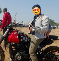 Mr. Velvet Touch - Acompañantes masculino in Hyderabad