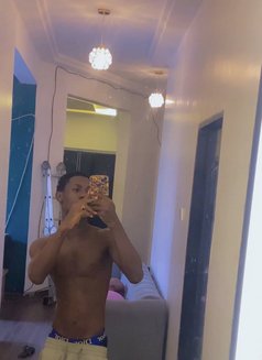 Mr. Whyte - Acompañantes masculino in Accra Photo 1 of 1